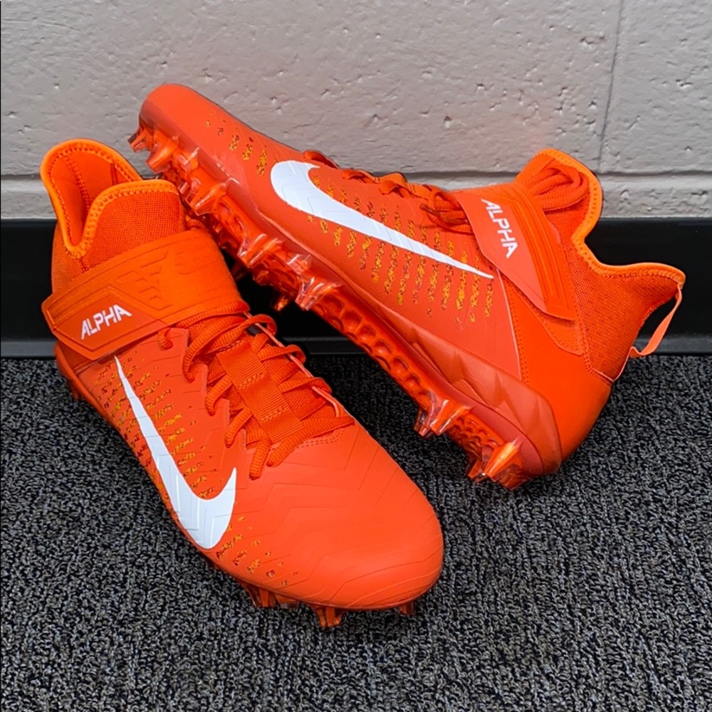 Nike Alpha Menace Pro 2 Mids